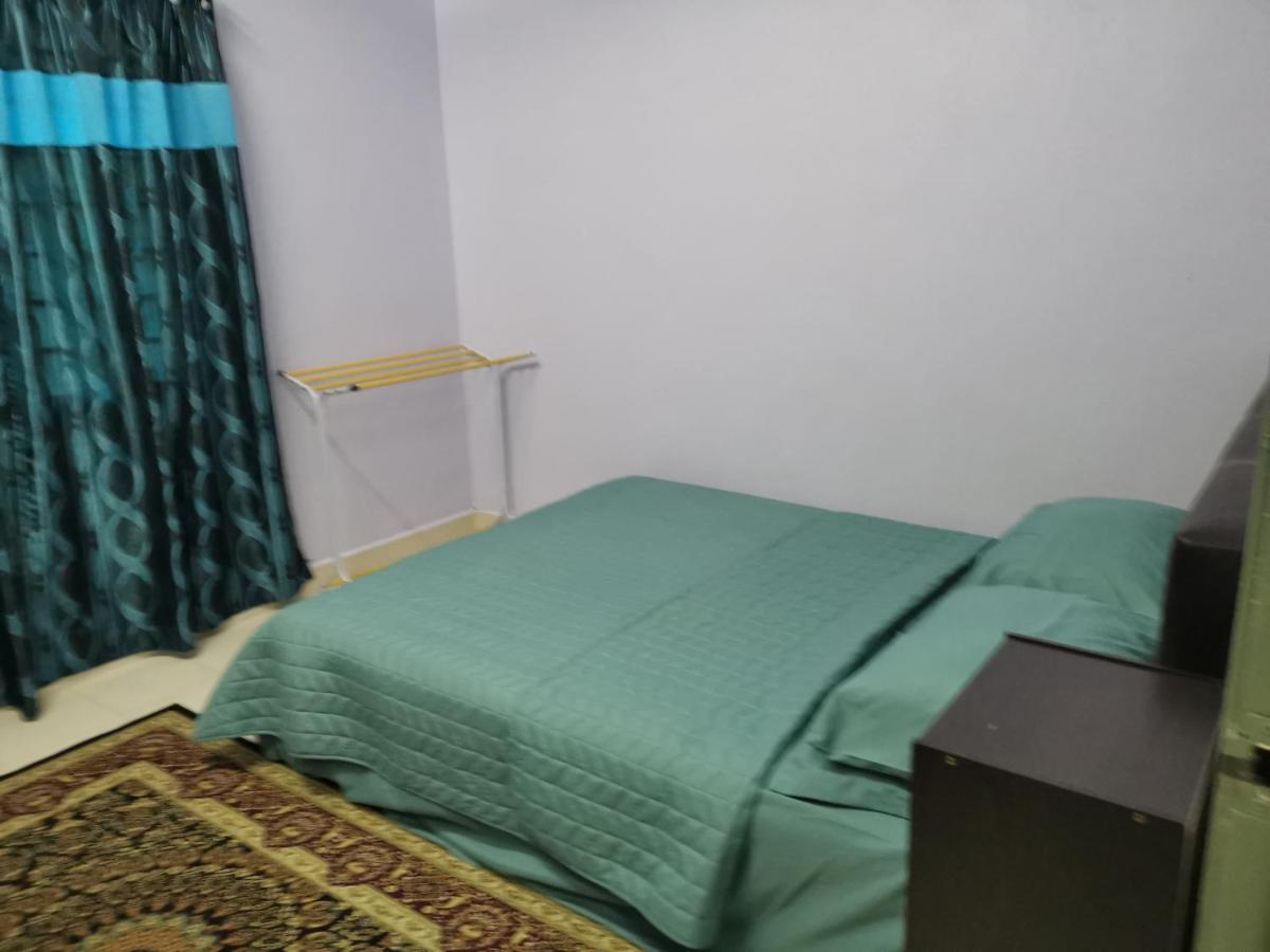 Desa Kemboja Homestay Pantai Cenang  Exterior foto