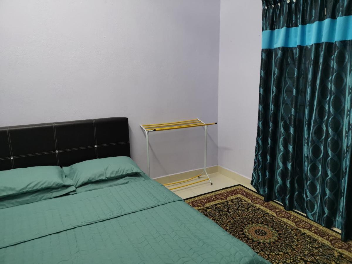 Desa Kemboja Homestay Pantai Cenang  Exterior foto
